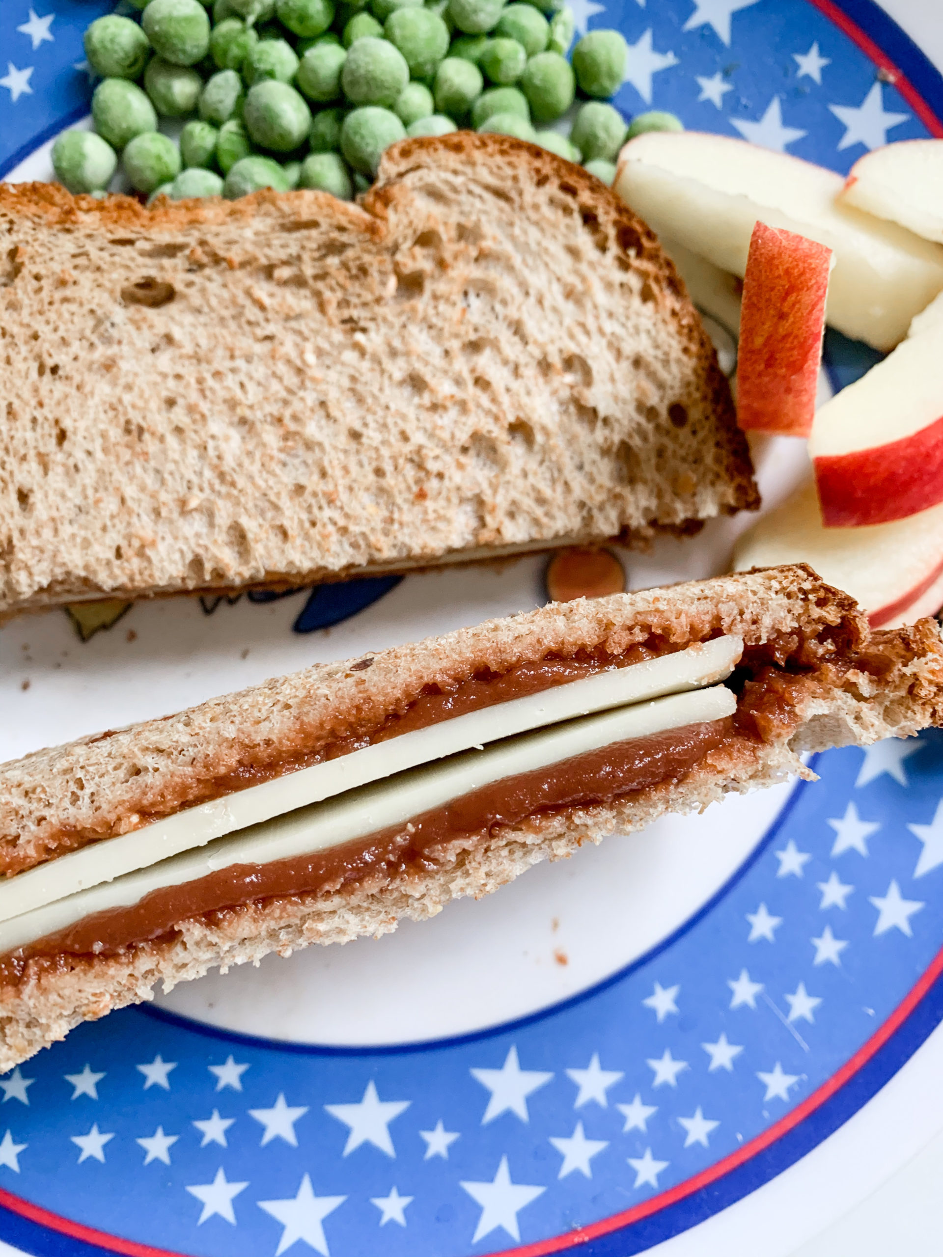 Apple Butter & Cheddar Kids Lunch - Photo