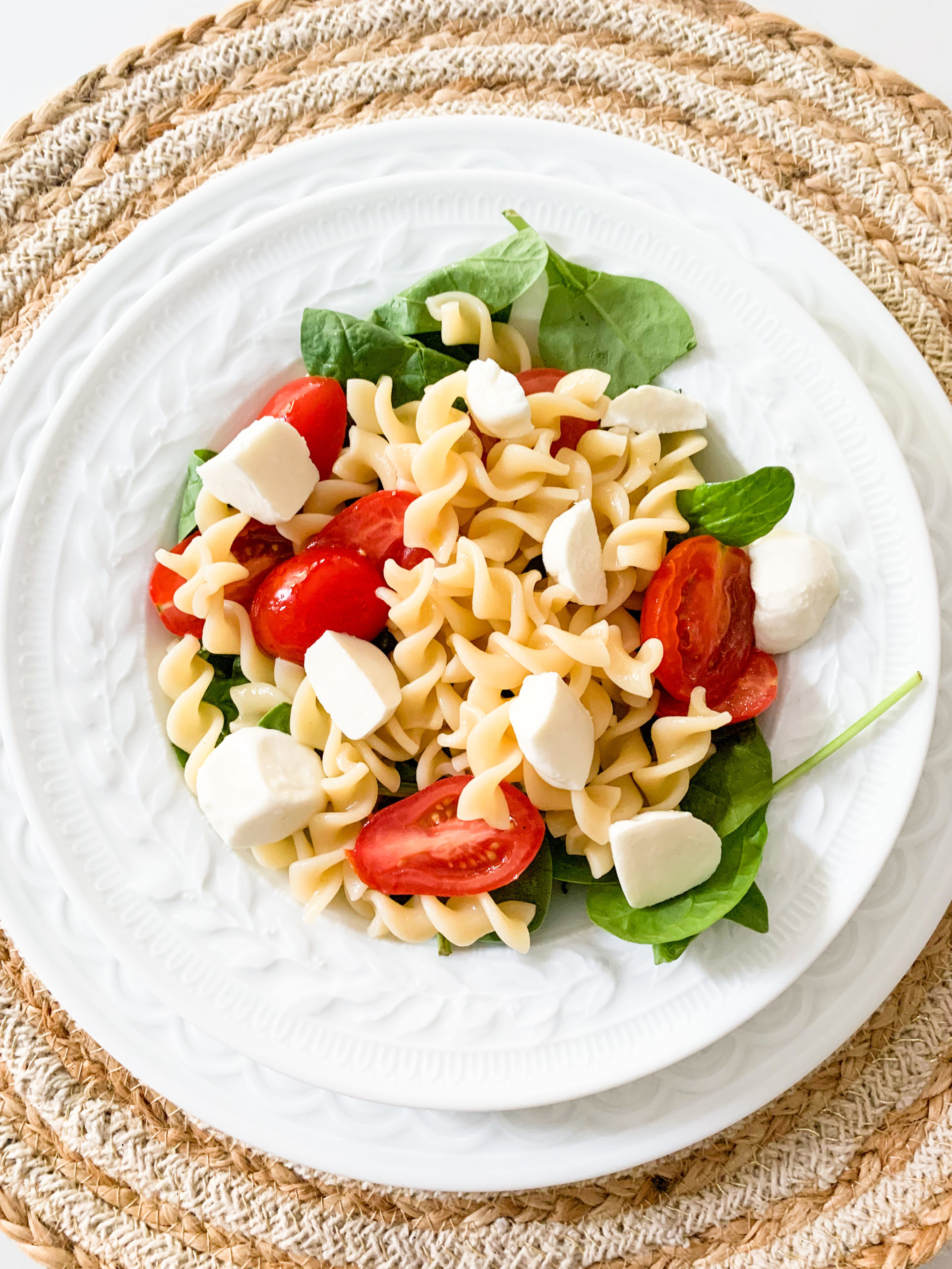 No Cook Tomato Sauce Summer Pasta with Mozzarella - Photo