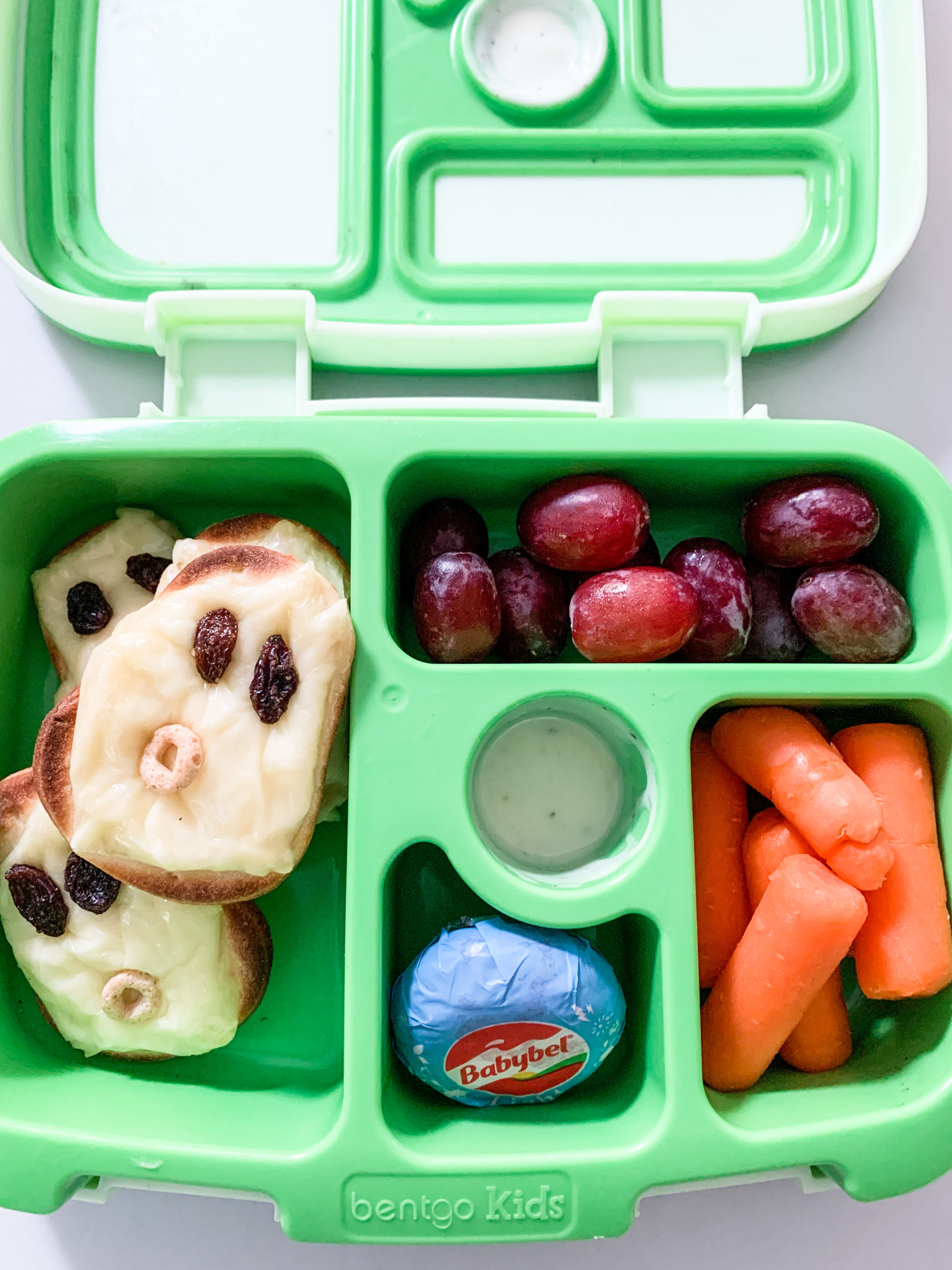 Mini ghost pitas - photo