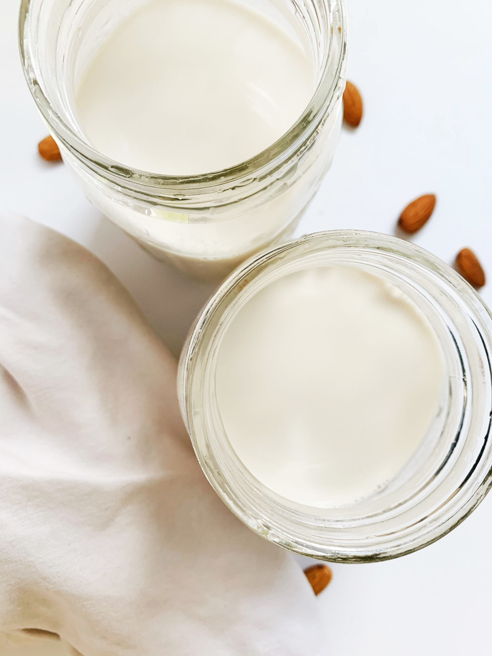Adaptable homemade almond milk