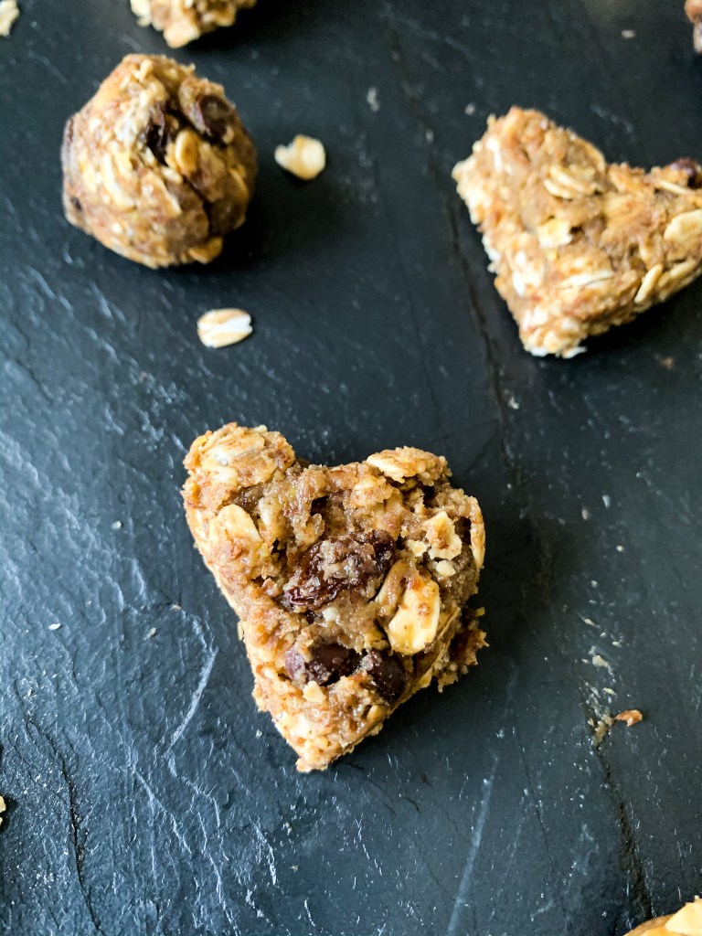 Healthy Oatmeal Cookie Energy Bites - photo