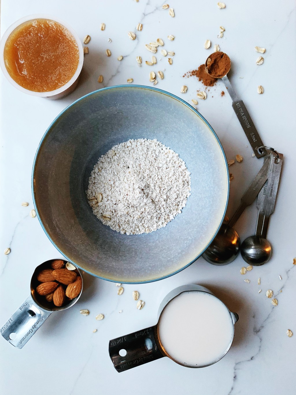 Healthy & Adaptable Oatmeal Recipe {Refined Sugar&nbsp;Free}