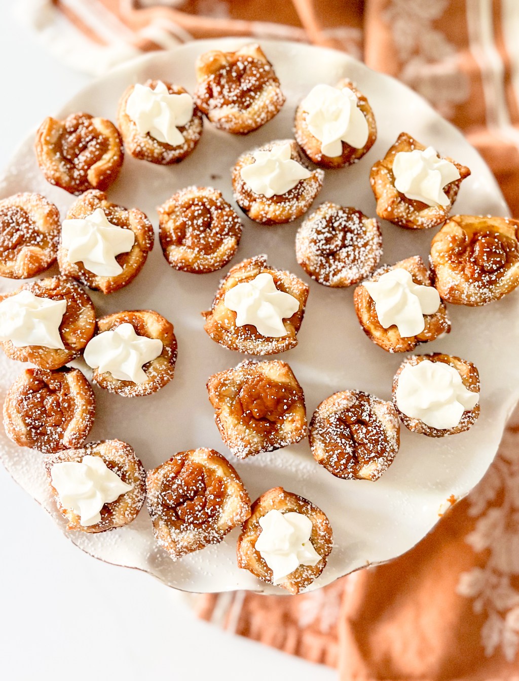 Mini Pumpkin Pie Bites   
